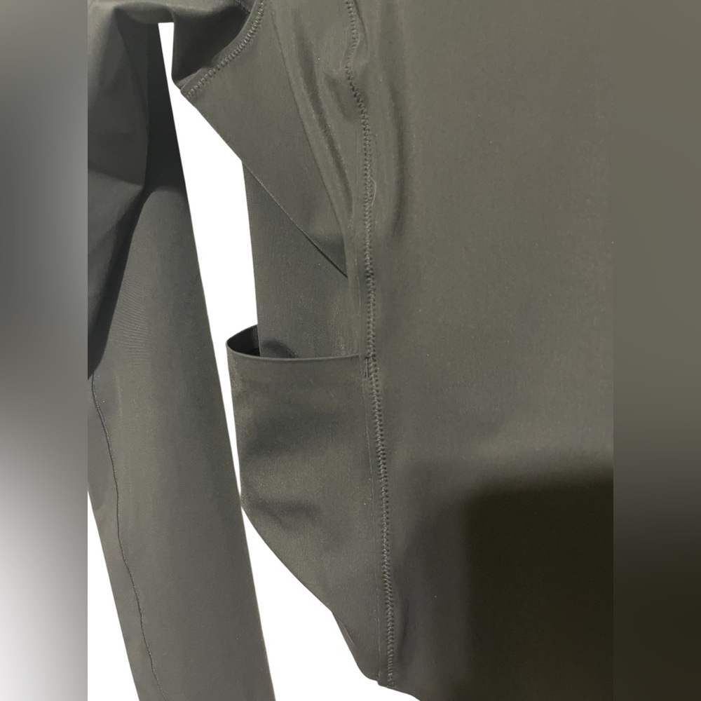 Vuori Long Sleeve Crush Rashguard - Picture 5 of 11